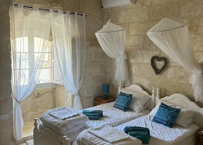 Kwatera prywatna House Of Character - With A Pool View Għarb