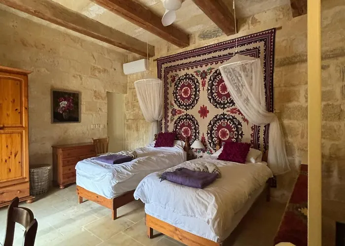 House Of Character - With A Pool View Kwatera prywatna Għarb