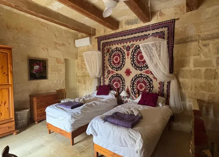 Kwatera prywatna House Of Character - With A Pool View Għarb