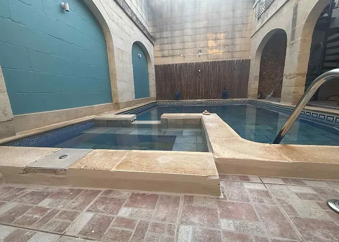Kwatera prywatna House Of Character - With A Pool View Għarb