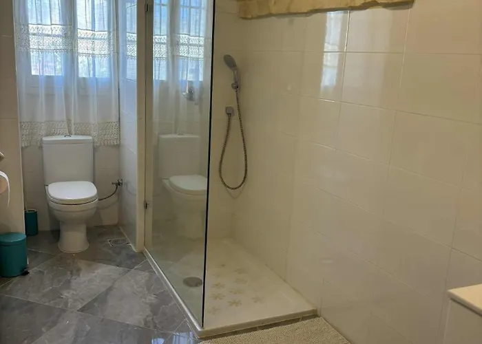 House Of Character - With A Pool View Għarb