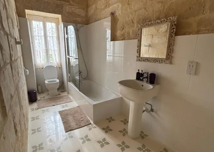 منزل للإقامة House Of Character - With A Pool View *